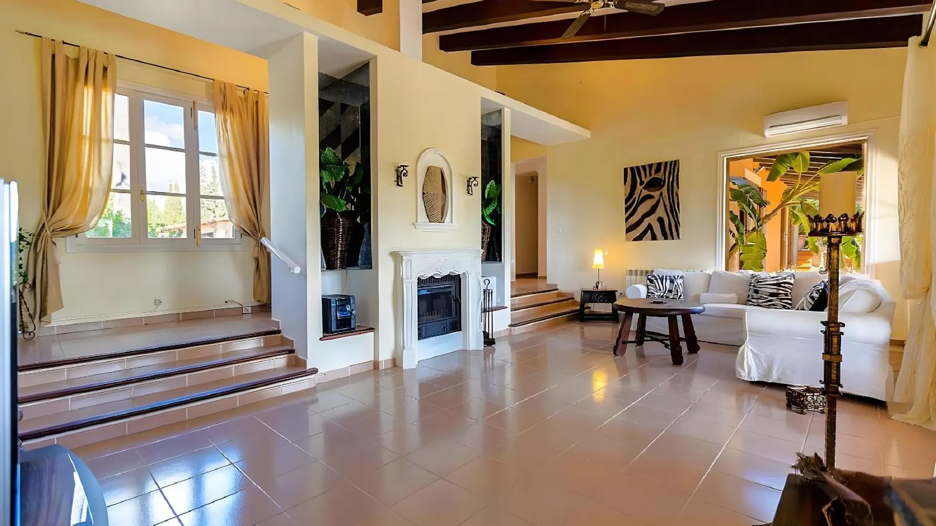 Pura Vida Villa Son Servera